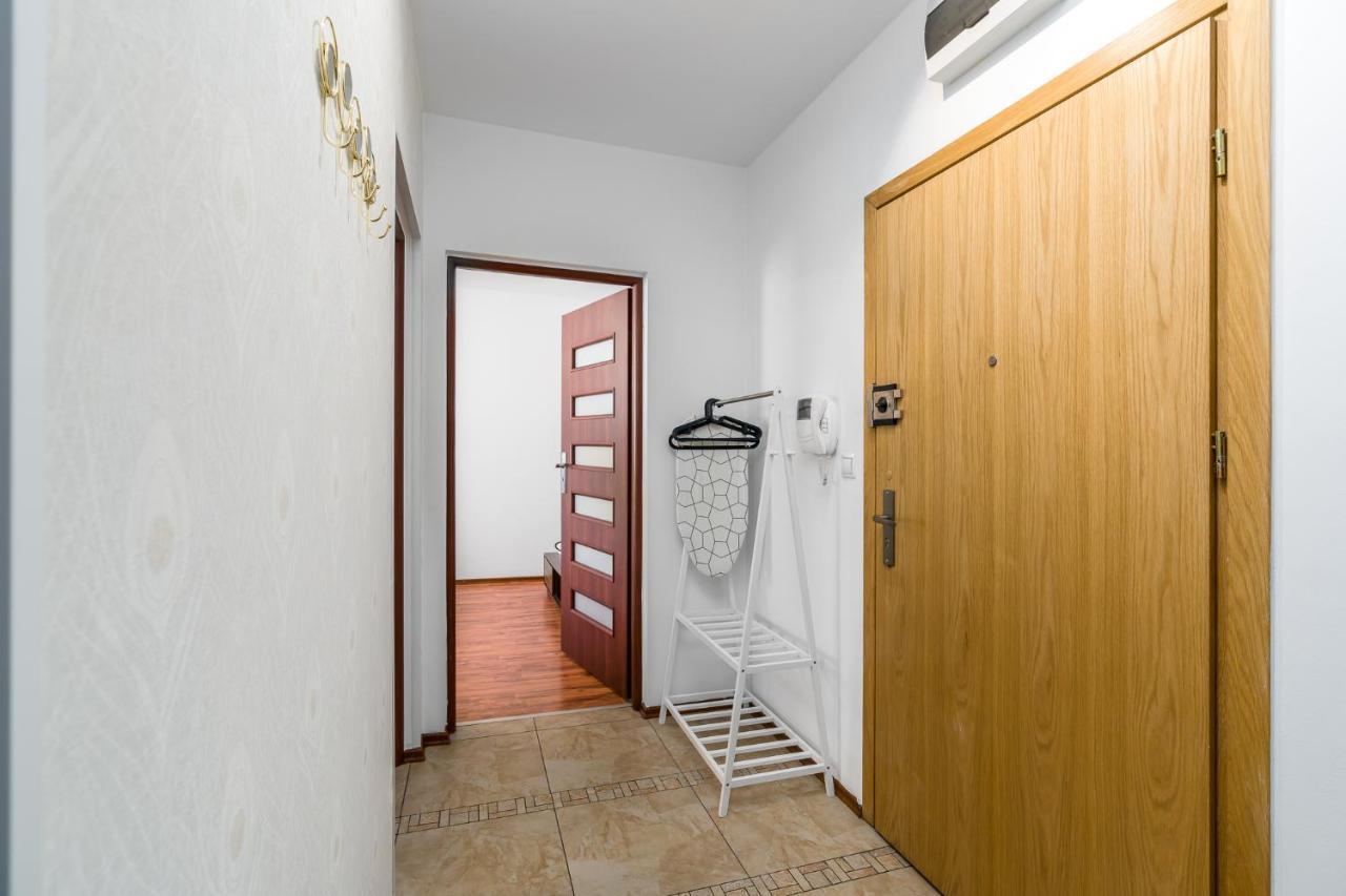 Sleepway Apartments - Garbary 95-75D z parkingiem Poznań Zewnętrze zdjęcie